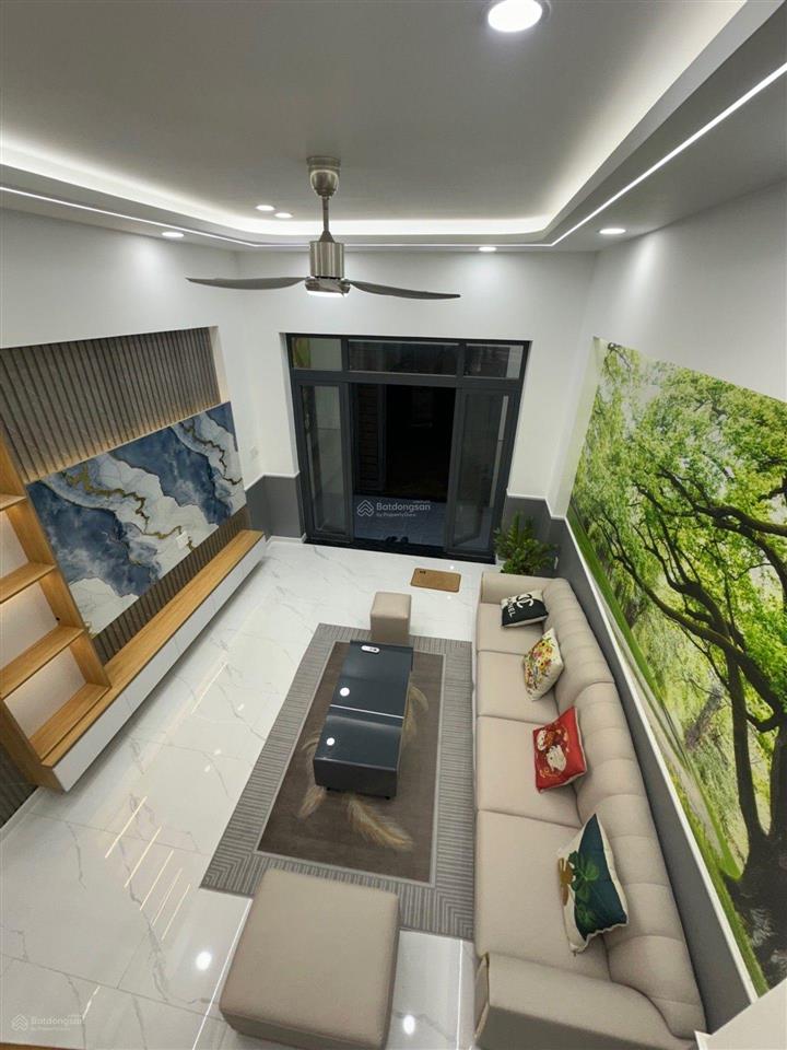 Chỉ 4,3 tỷ sở hữu ngay nhà đẹp 2 tầng  full nội thất  56m2  shr  đường 6m ôtô tránh tl