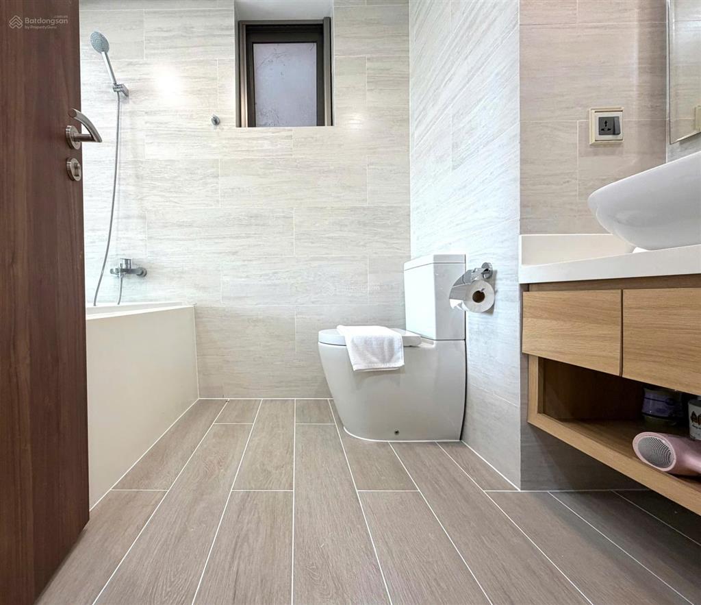 Cần bán gấp ch khu đô thị phú mỹ hưng  15 tỷ