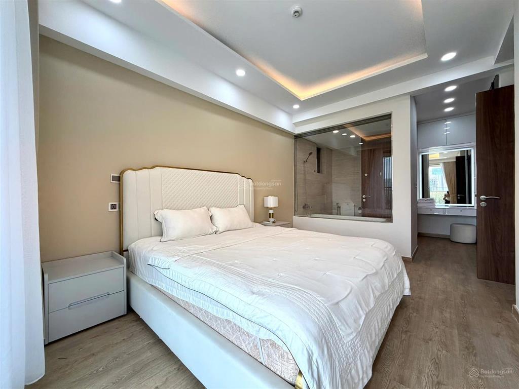 Cần bán gấp ch khu đô thị phú mỹ hưng  15 tỷ