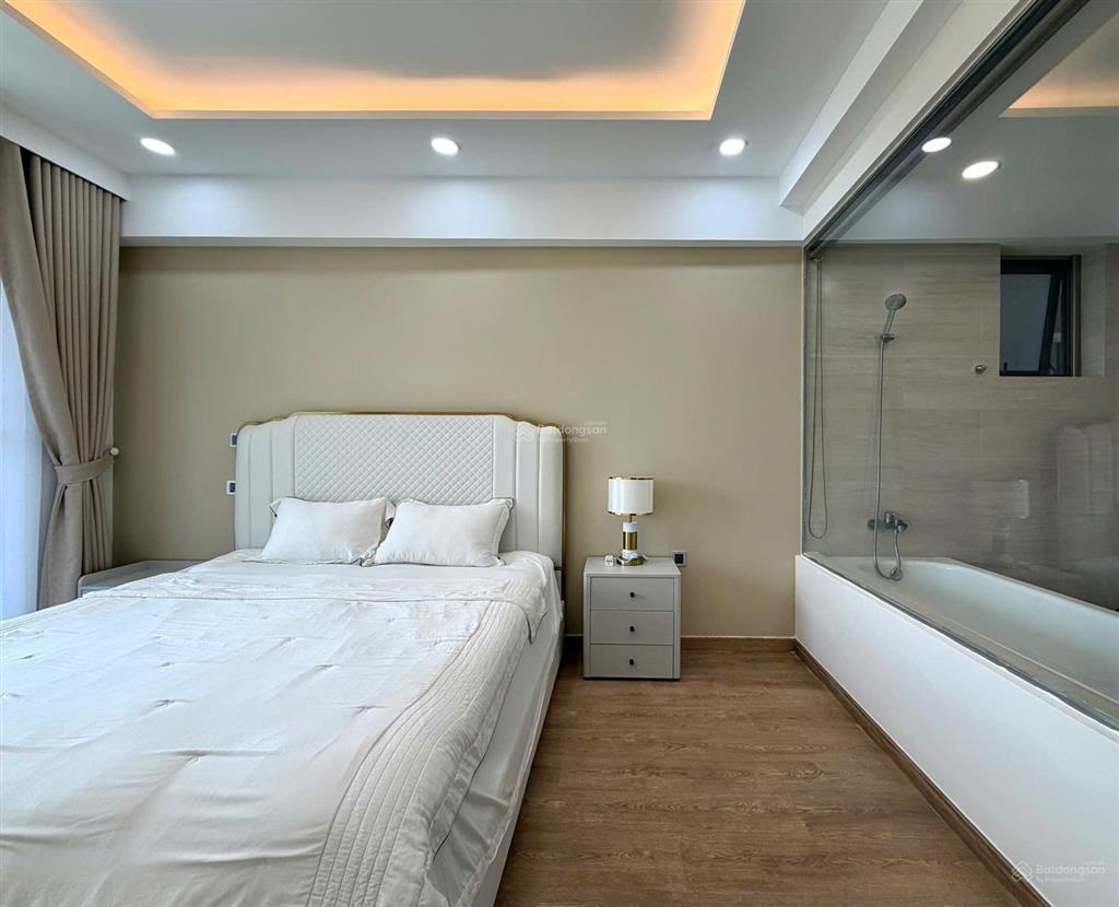 Cần bán gấp ch khu đô thị phú mỹ hưng  15 tỷ