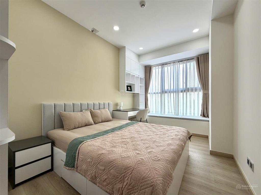 Cần bán gấp ch khu đô thị phú mỹ hưng  15 tỷ