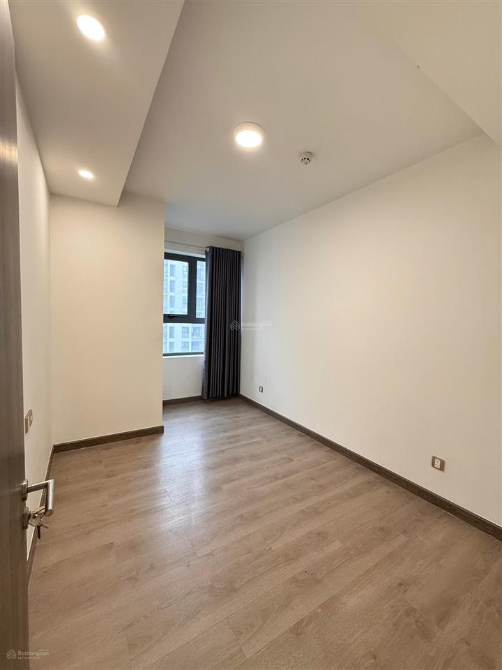 Cho thuê căn góc q7 boulevard 75m2 3pn, ban công hướng bắc  nhận nhà ngay