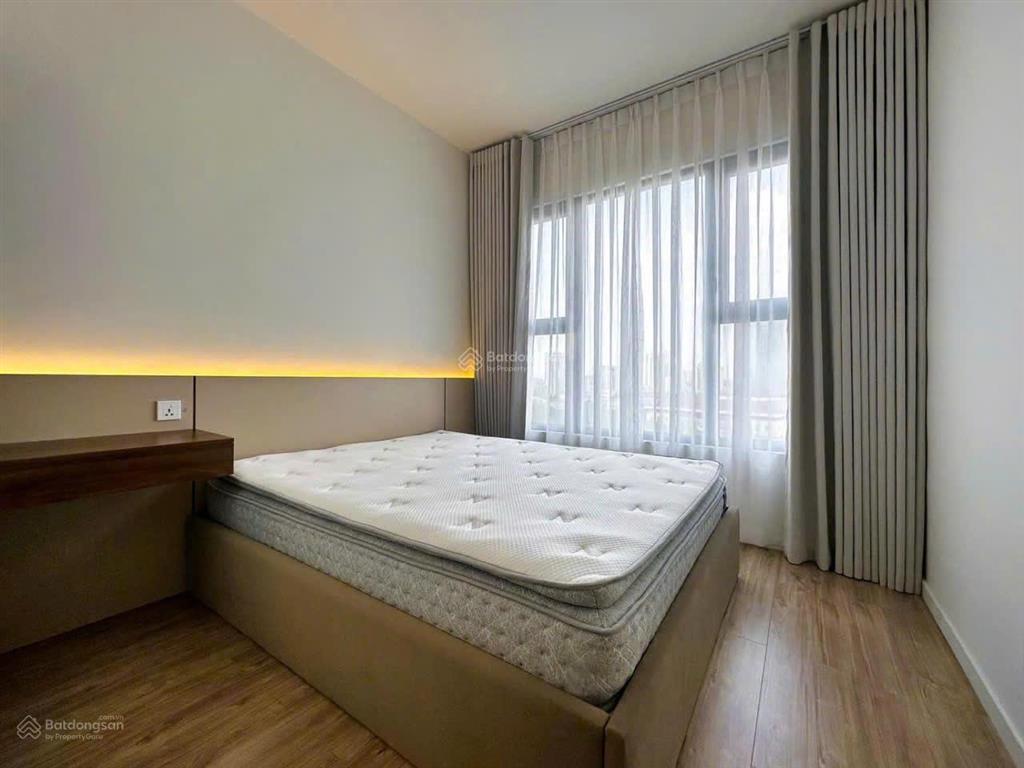 Cho thuê căn góc the infinity 121m2  3pn, full nội thất mới 100%  giá 36 triệu, căn giá tốt!