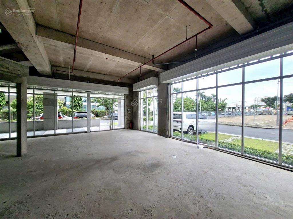 Cho thuê shophouse góc 2 mặt tiền scenic valley 2