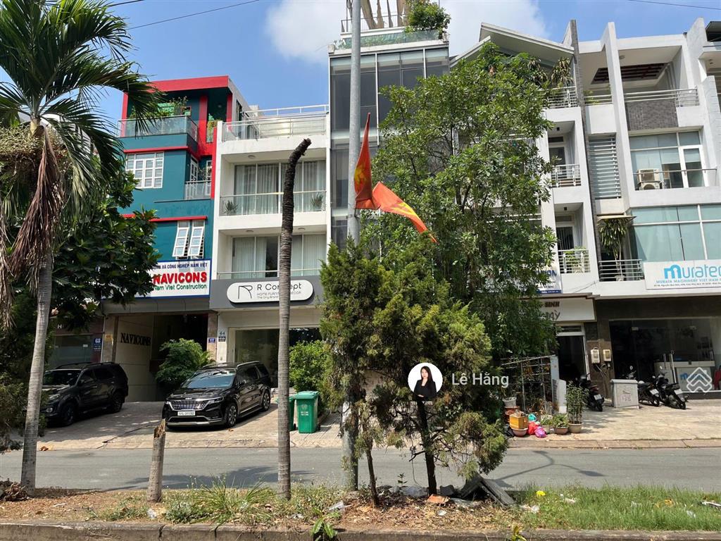 Cho thuê nhanh nhà mặt tiền nguyễn quý đức