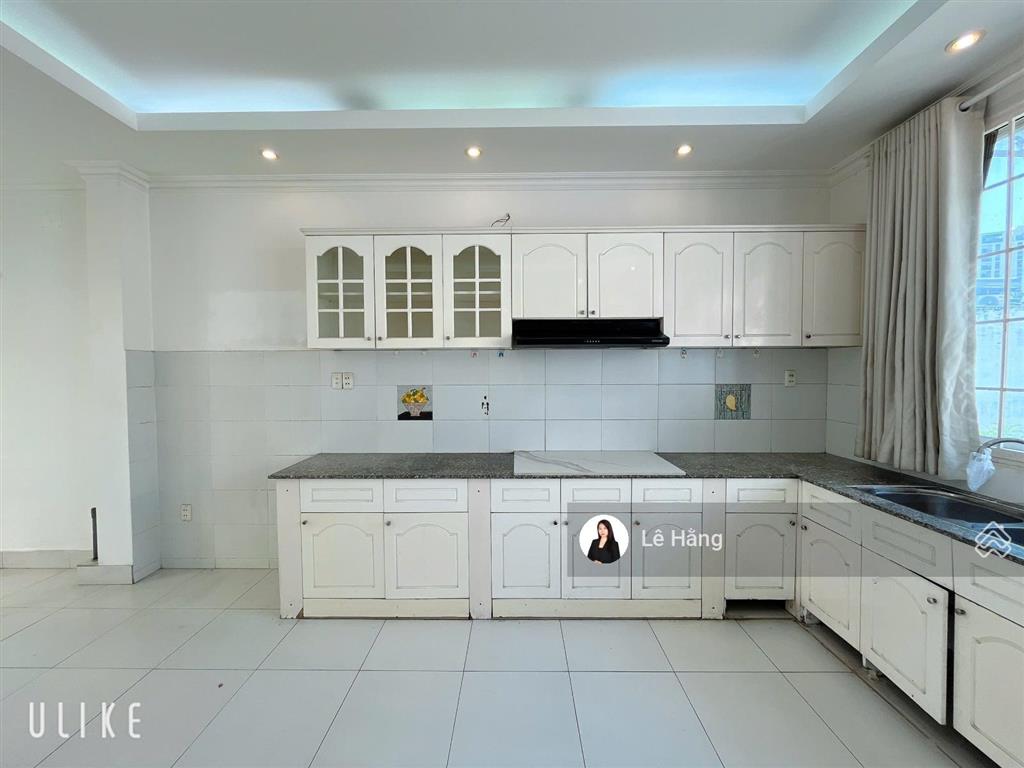 Cho thuê nhanh nhà mặt tiền nguyễn quý đức