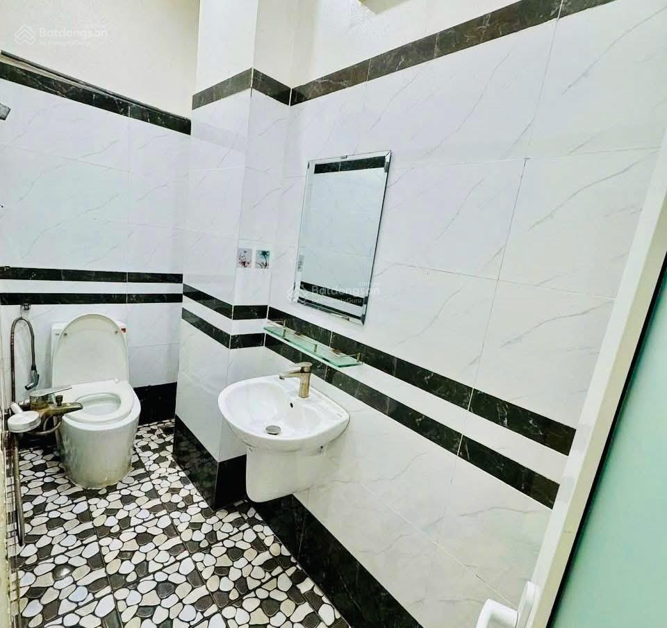 Nguyễn văn đậu  hẻm xe hơi  45m2(4x12)  4 tầng btct  hơn 6 tỷ