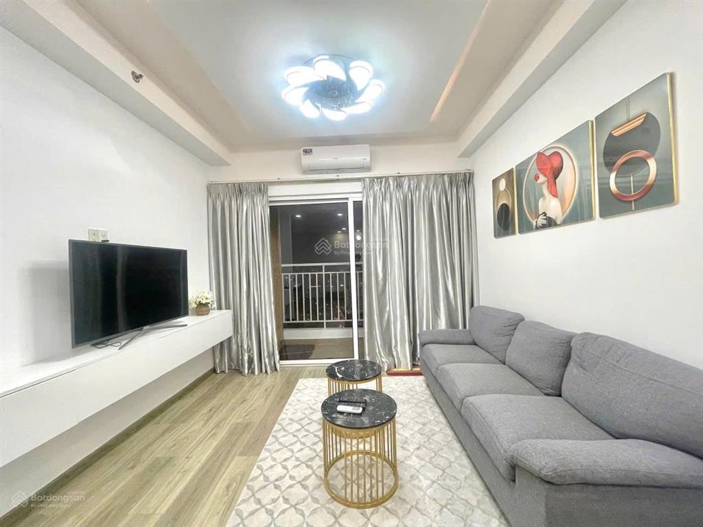 Bán gấp căn hộ 43m2 nội thất mới 100% ở ngay,sổ sẳn, chỉ 3ty9  0937 781 *** xem nhà 24/7