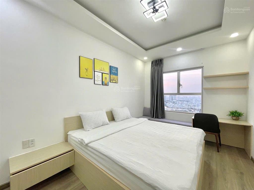 Bán gấp căn hộ 43m2 nội thất mới 100% ở ngay,sổ sẳn, chỉ 3ty9  0937 781 *** xem nhà 24/7