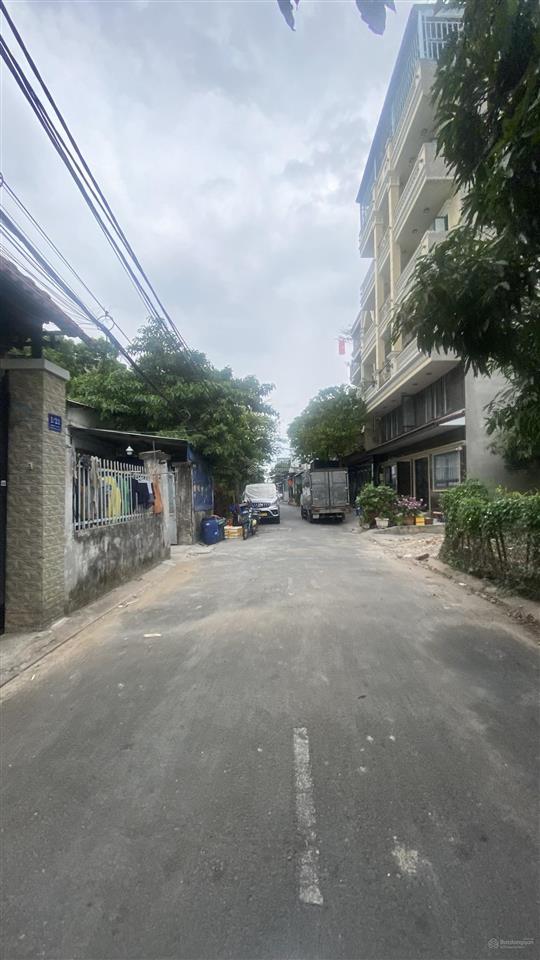 Chủ ngộp bank bán gấp nhà 1/ ngay bốn xã bình tân ngang lớn 8x12m sát hxh 8m 3tầng shr giá chỉ 8 tỷ