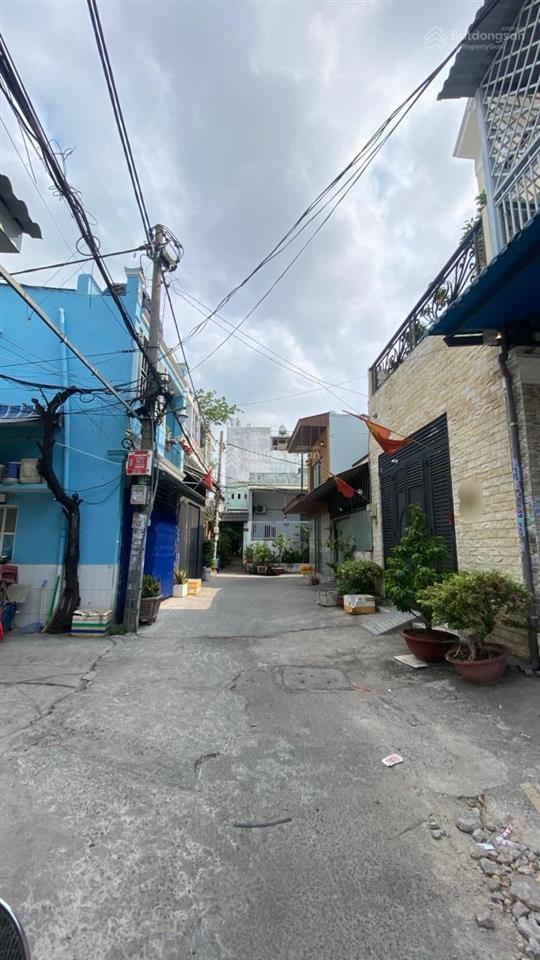 Nhà 1/ hương lộ 2 bình tân ngang lớn 6.2x17m hxh 7m shr giá chỉ 8 tỷ 99