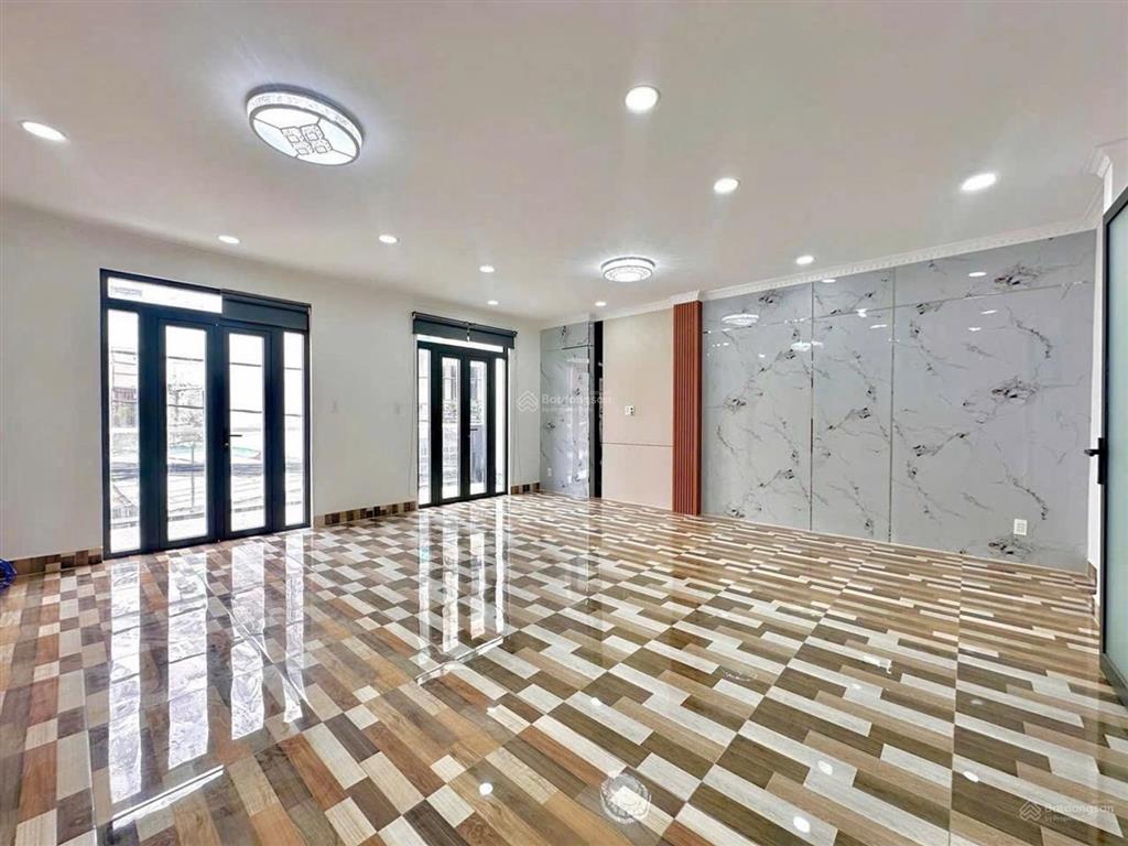 Bán nhà đẹp 1/ lê văn quới ngang lớn 6x10m hxh 7m thông 5tầng 6pn shr giá chỉ 8 tỷ nhỏ giọt