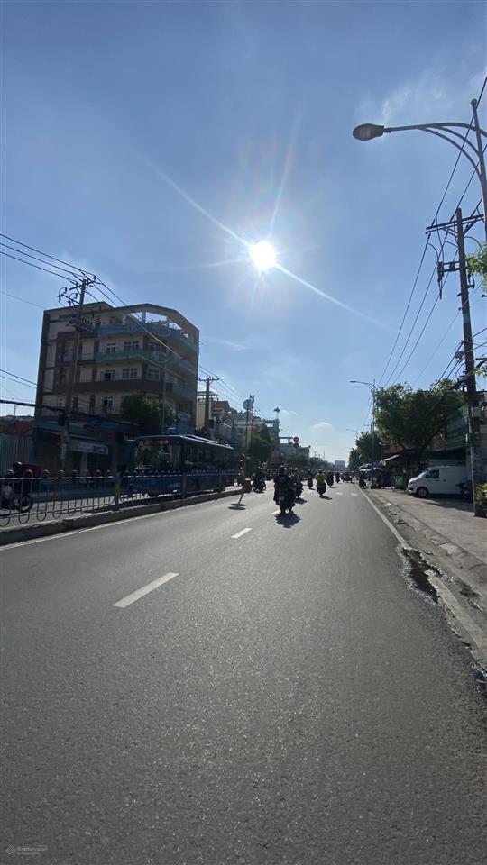 Mặt tiền kinh doanh ngay mã lò bình tân 5x20m 3pn shr giá chỉ 8 tỷ xíu xiu