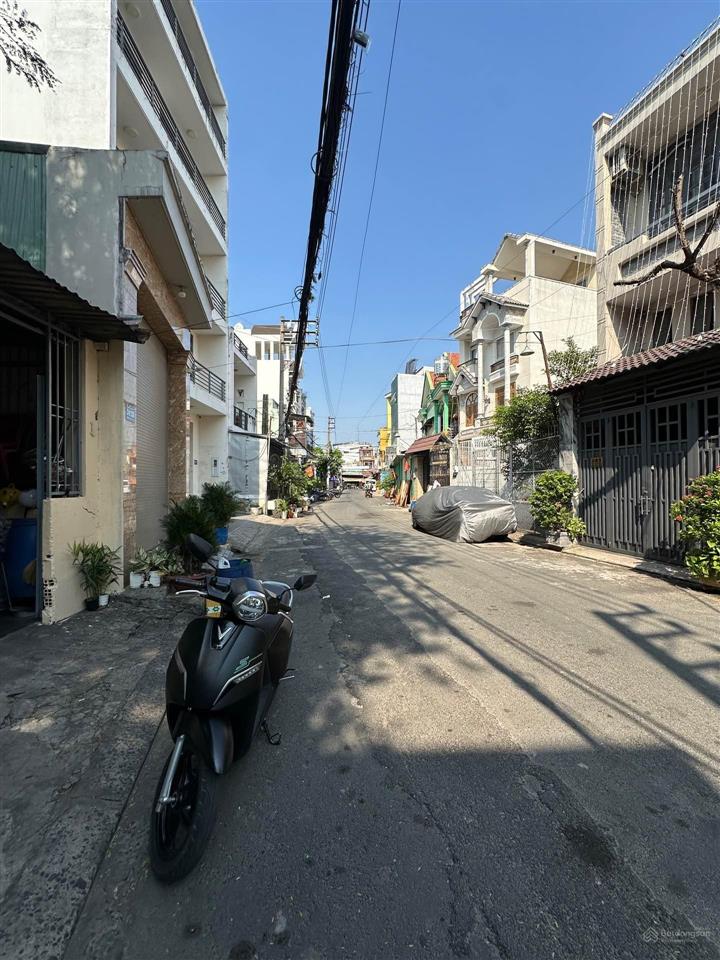 Bán nhà 1/ ngay lê văn quới bình tân 4x20m hxh 10m 2tầng 3pn shr giá chỉ 7 tỷ xíu
