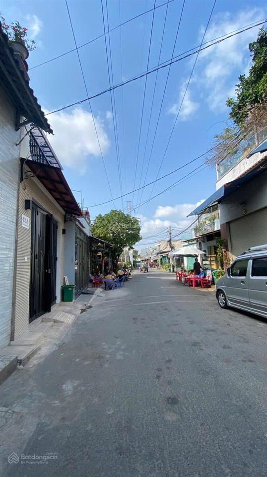 Mặt tiền kinh doanh ngay ngã tư bốn xã bình tân ngang lớn 10x16m đường 12m thông 4tầng 14pn shr