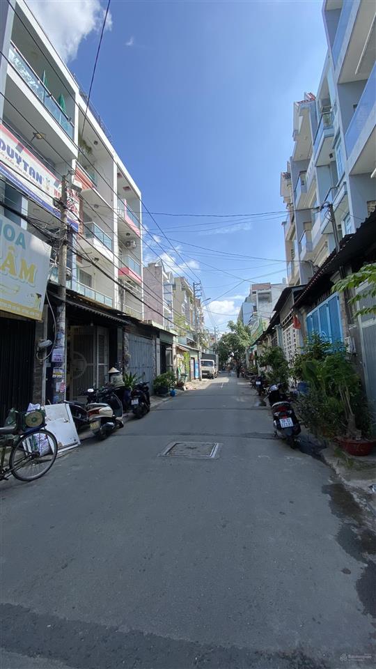 Bán gấp nhà 1/ hương lộ 2 bình tân 4x17m đường 8m thông 4tầng 4pn shr giá chỉ nhỉnh 7 tỷ