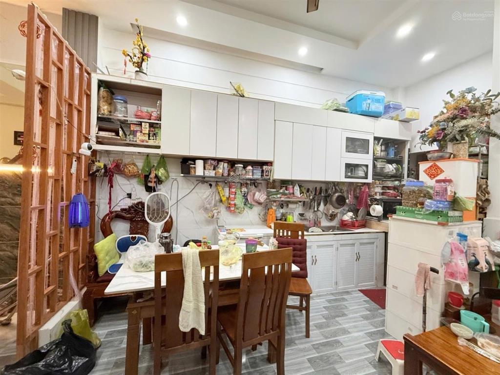 Bán nhà hương lộ 2 bình tân 4x16m 4 tầng 4pn shr giá chỉ nhỉnh 6 tỷ
