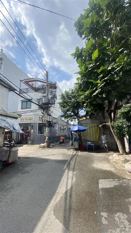 Bán nhà 1/ lê văn quới 4x21m hxh 8m thông 2 tầng shr dòng tiền 12tr/tháng giá chỉ hơn 7 tỷ