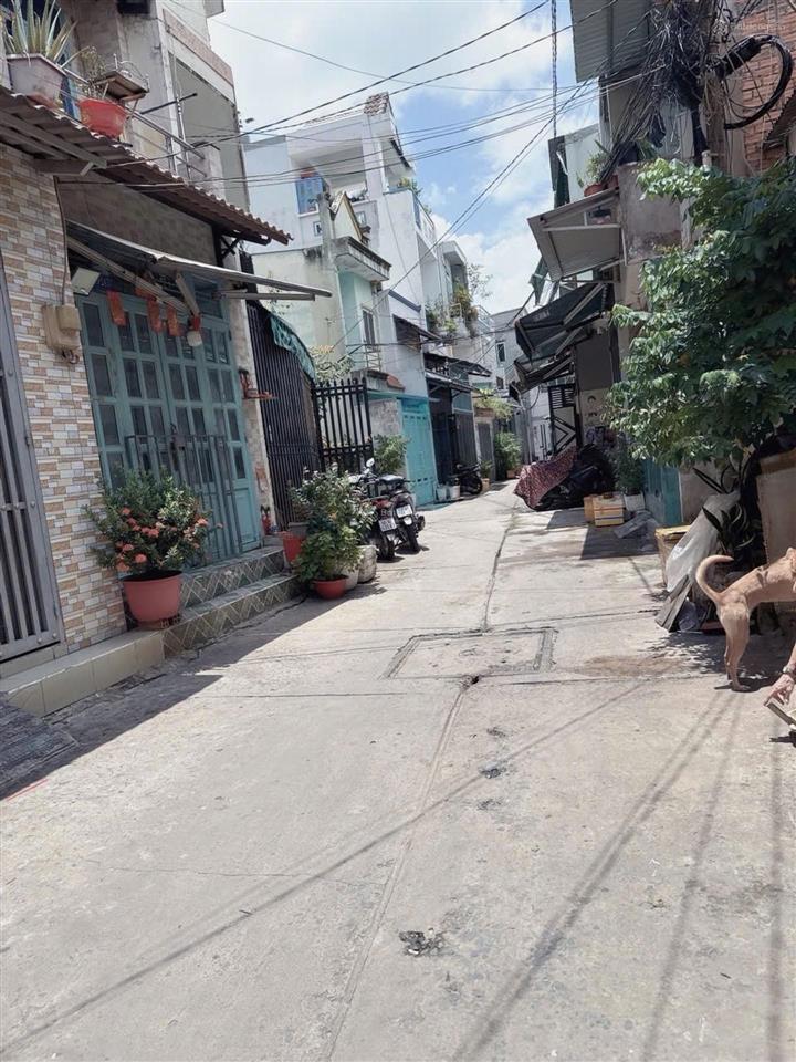 Bán nhà ngay lê văn quới bình tân ngang lớn 9x11m 4tầng 6pn shr giá chỉ 6 tỷ 8