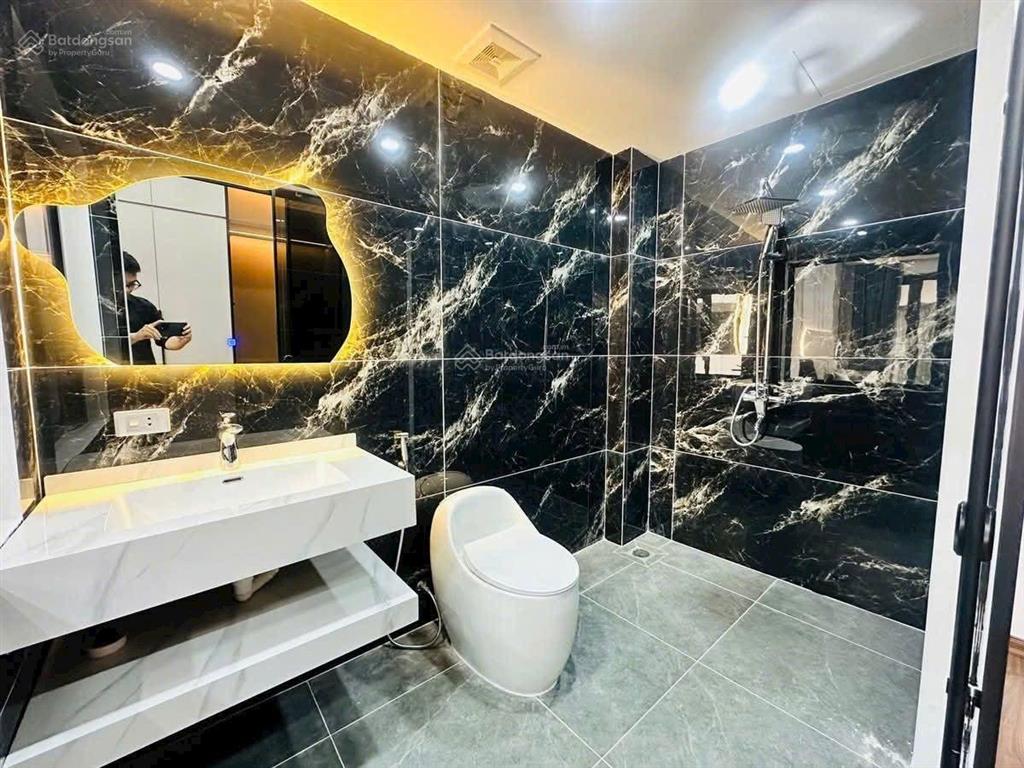 Bán nhà phố trạm 52m2 16,2 tỷ ngõ rộng, ô tô ngủ trong nhà, thang máy nhập ngoại
