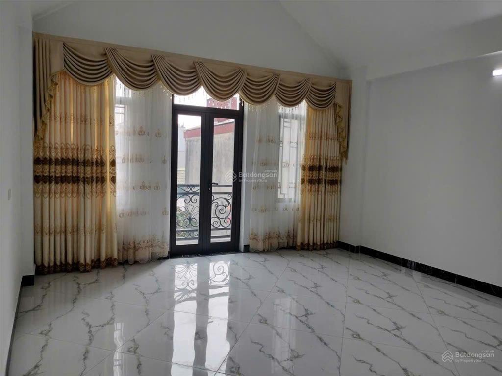 Nhà đẹp long biên, thang máy, gara ô tô, kinh doanh