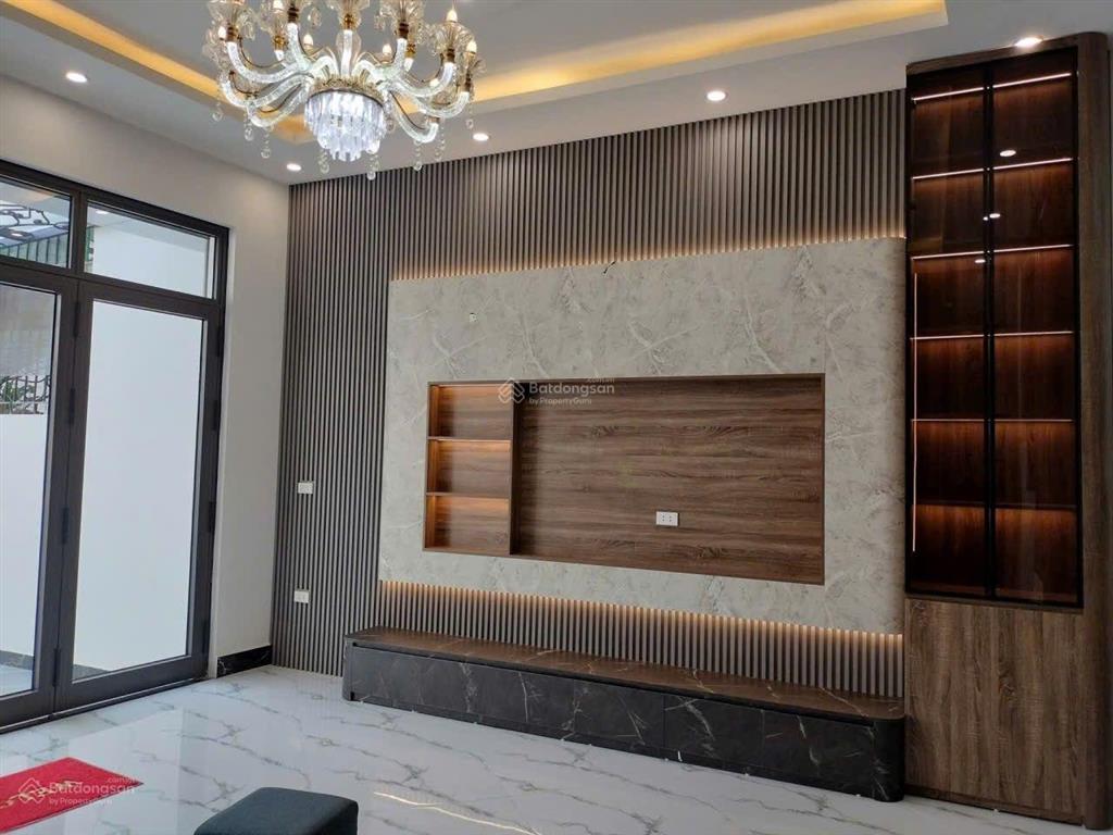Nhà đẹp long biên, thang máy, gara ô tô, kinh doanh