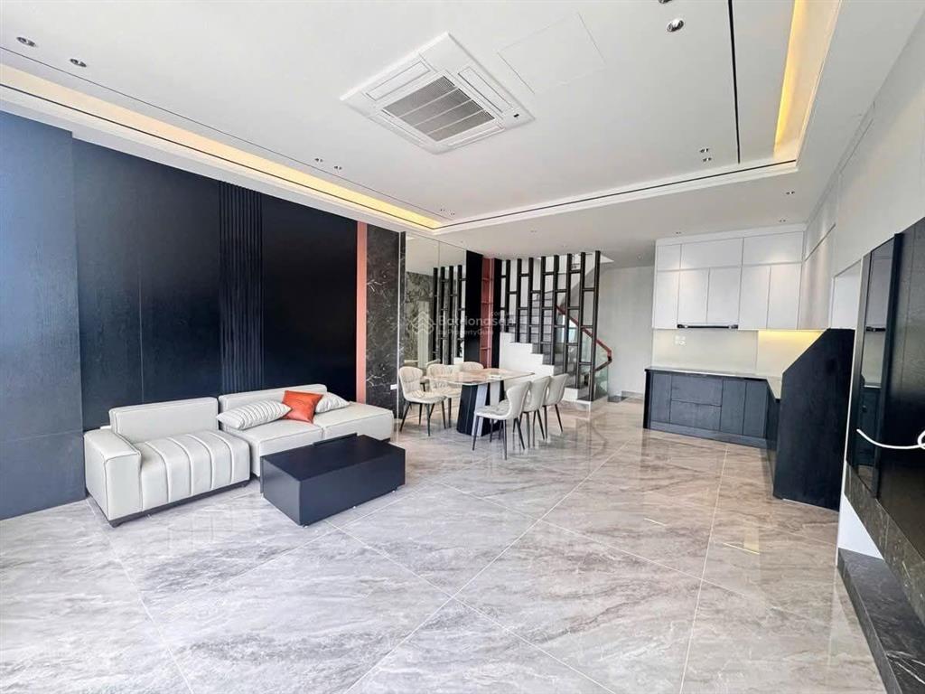 Nguyễn văn linh bán dt 50m2 x 7t x mt5,2m nhà dân xây độc lập, thiết kế hiện đại, thang