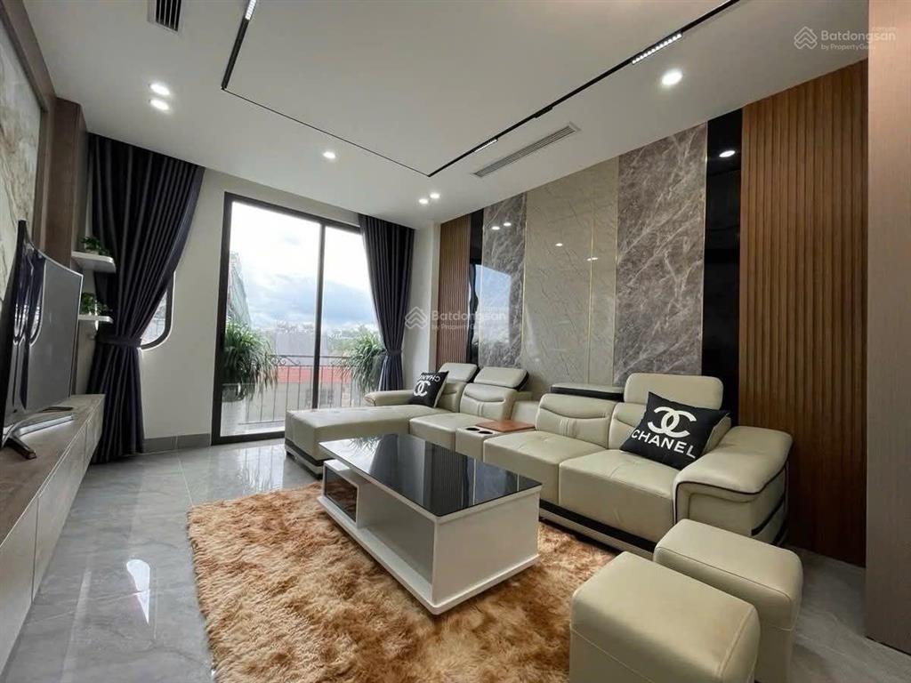 Siêu phẩm nguyễn văn linh thang máy gara 7 chỗ full nội thất nhà dân tự xây 6 tầng kiên