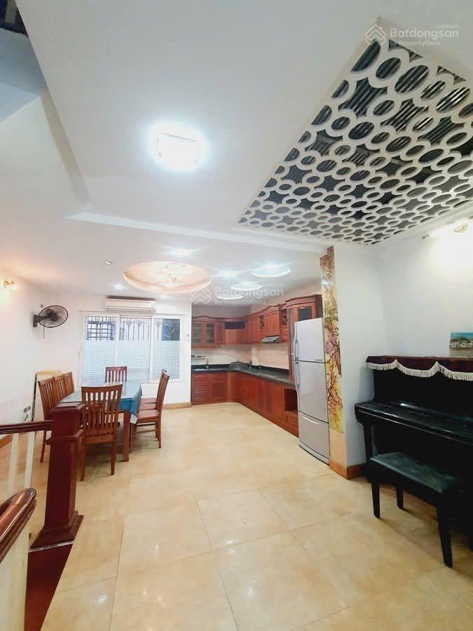 Ngọc thụy 88m  mặt ngõ kinh doanh  gara ô tô  ô chờ thang máy
 5 ngủ, wc đầy đủ
 nhà 5 tầng