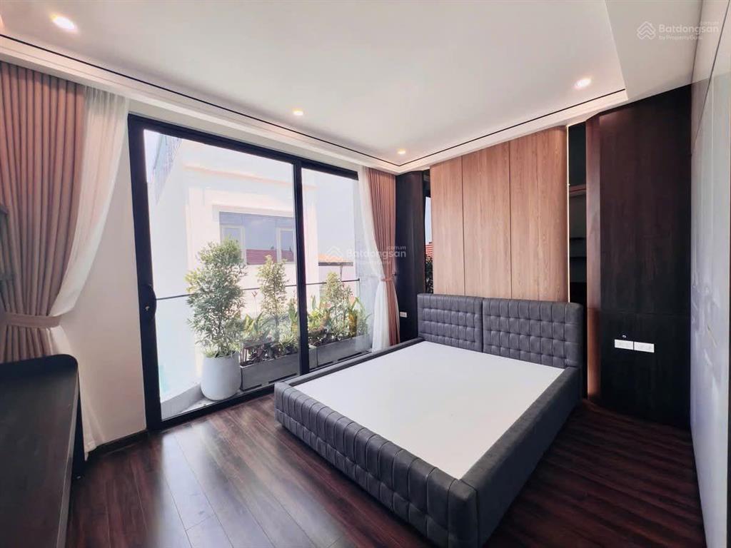Siêu phẩm tân thụy long biên  7 tầng, thang máy, gara 2 ô tô, full nội thất 55m2 x 7 tầng