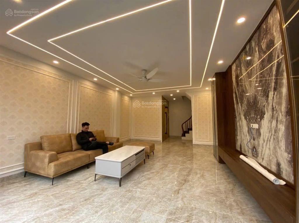 Nhà đẹp phúc lợi long biên  dt 54m2 x 6t x 5m mt  ngõ rộng, 2 ô tô tránh, chỉ 1 ngoặt vào nhà