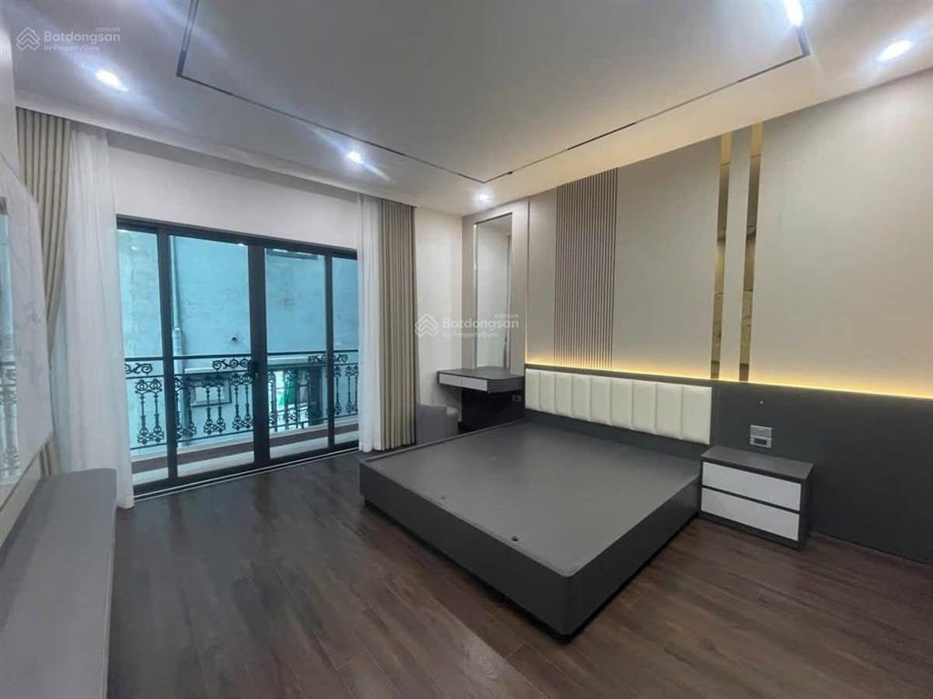 Siêu phẩm ngọc lâm  hồng tiến  8 tầng thang máy gara ô tô  dt 46m2 | mt 5,5m x 8t