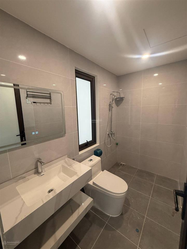 Thạch bàn  60m2, 5 tầng, mặt tiền quyền lực, nhỉnh 11 tỷ (thương lượng)