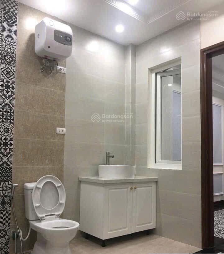 Bát khối  khu đáng sống
 nhà dân xây chắc chắn, thiết kế hợp lý, công năng đầy đủ
tầng 1 phòng