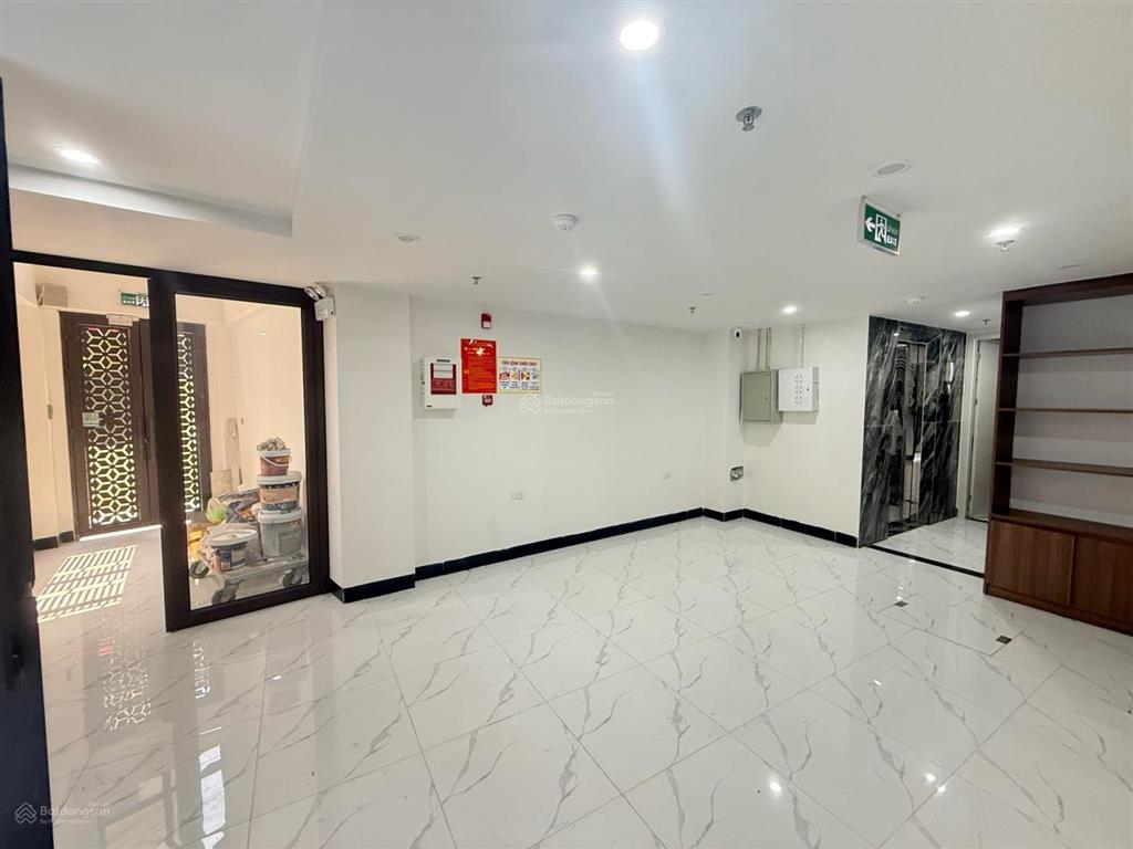 – ái mộ long biên – lô góc 8 tầng thang máy dòng tiền 100tr/tháng 73m 8 tầng mt 9,5m
