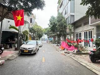 Bán nhà thạch bàn  long biên  dân xây 5 tầng ô tô tránh, ô tô thông các ngả  nhà dân tự
