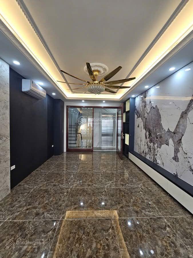 Nguyễn lam sài đồng 48m2 6 tầng thang máy gara 7 chỗ ngõ thông  nhà đẹp