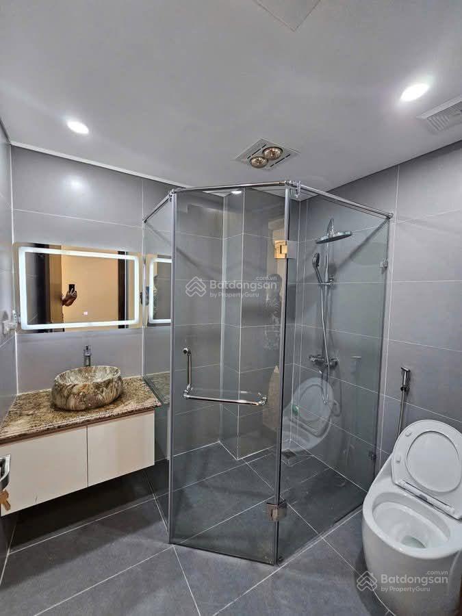 Nguyễn lam sài đồng 48m2 6 tầng thang máy gara 7 chỗ ngõ thông  nhà đẹp
