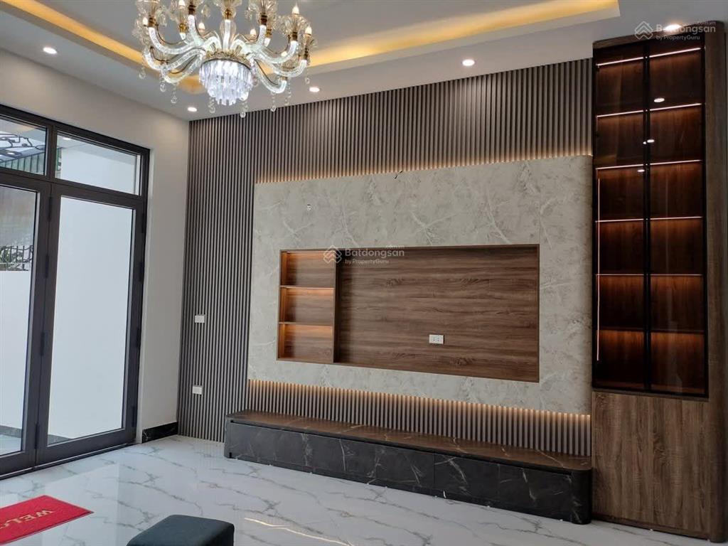 Nhà đẹp phúc lợi  mua ở đẳng cấp kết hợp văn phòng  diện tích 88,2m, mặt tiền 4,9m.
 nhà 4 t