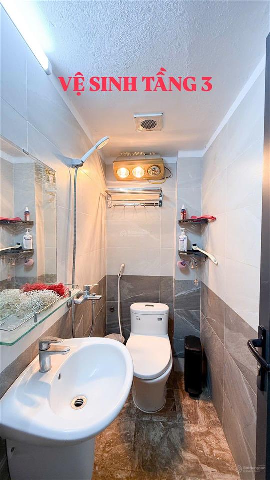 Cho thuê nr thịnh quang 31m2x5t 6pn 16 triệu, gđ hoặc nhóm cố định số người