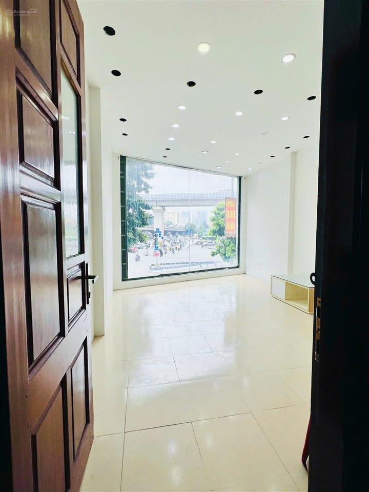 Cho thuê tầng 3 mặt phố đào tấn ba đình 90m2 15 triệu ở kd vp