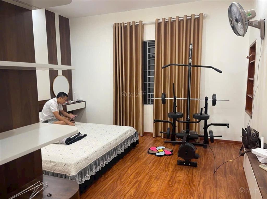 Sở hữu ngay nhà đẹp đại mỗ ô tô vào nhà ngõ thông kinh doanh  gara mà chưa đến 150tr/m. dt 70m,