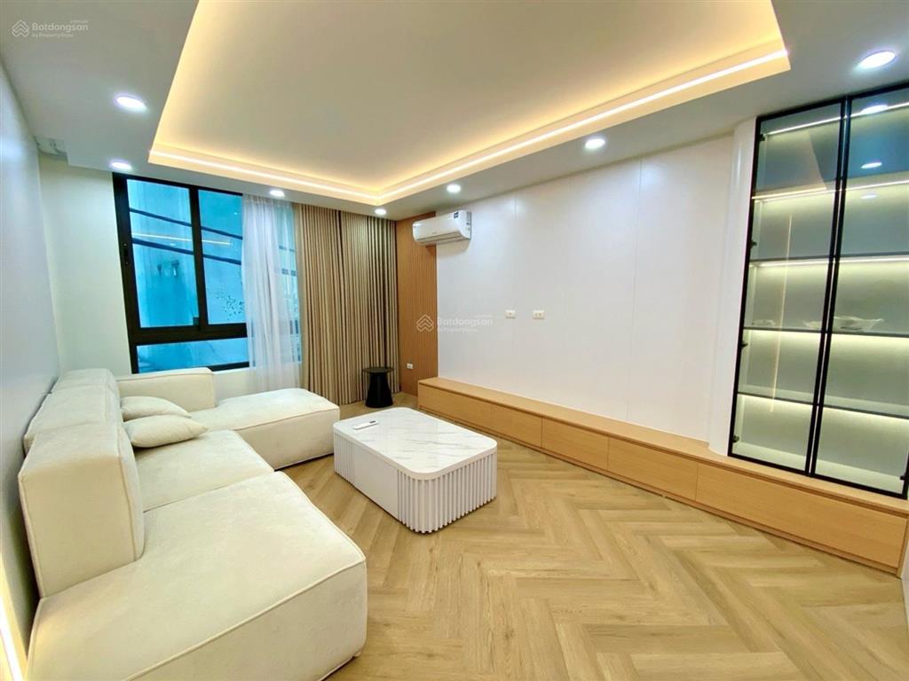 Bán nhà đình thôn  55m2 x 5 tầng thang máy  ngõ thông  kinh doanh  ô tô đỗ cửa  chỉ 12 tỷ