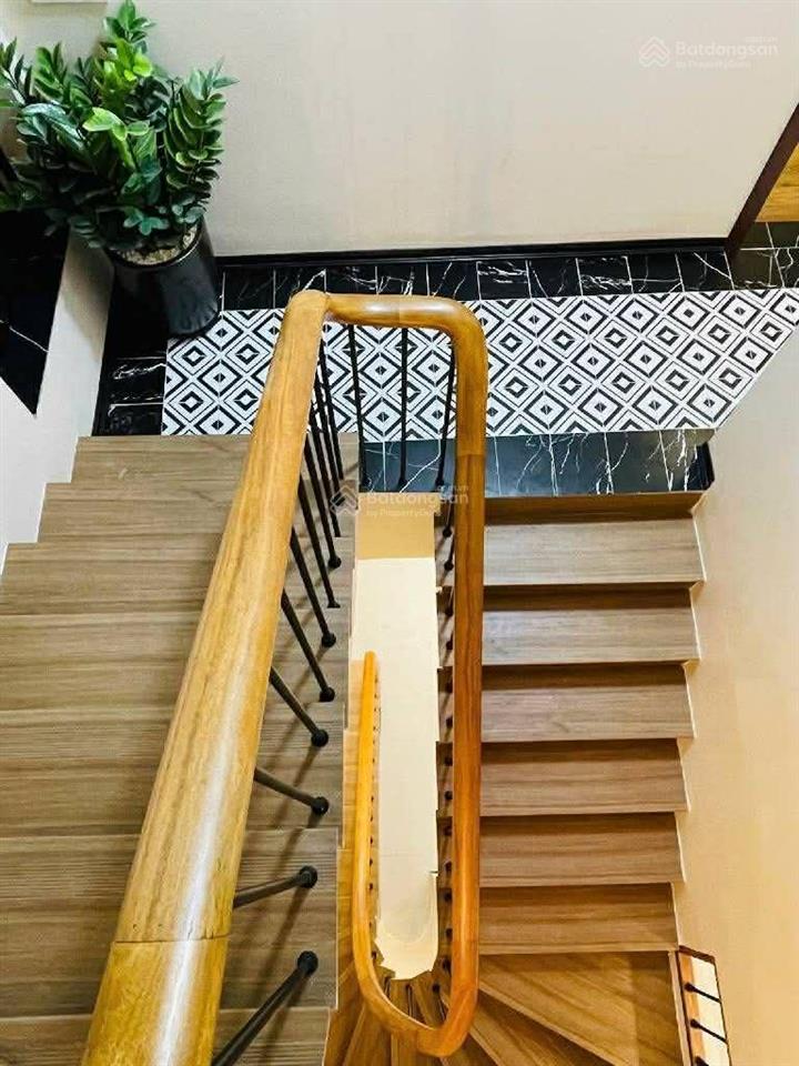 Nhà cực đẹp cực chill trung tâm văn quán  3 mặt thoáng  giếng trời . dt 60m, 4 tầng 12 tỷ hơn