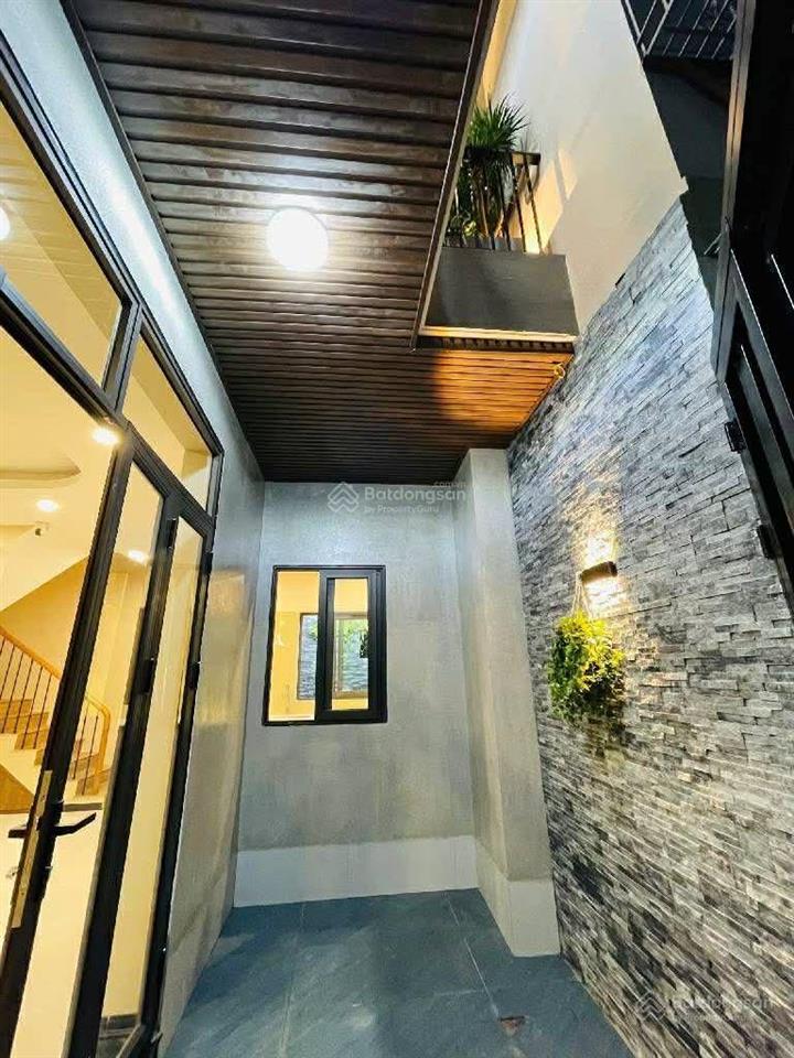 Nhà cực đẹp cực chill trung tâm văn quán  3 mặt thoáng  giếng trời . dt 60m, 4 tầng 12 tỷ hơn