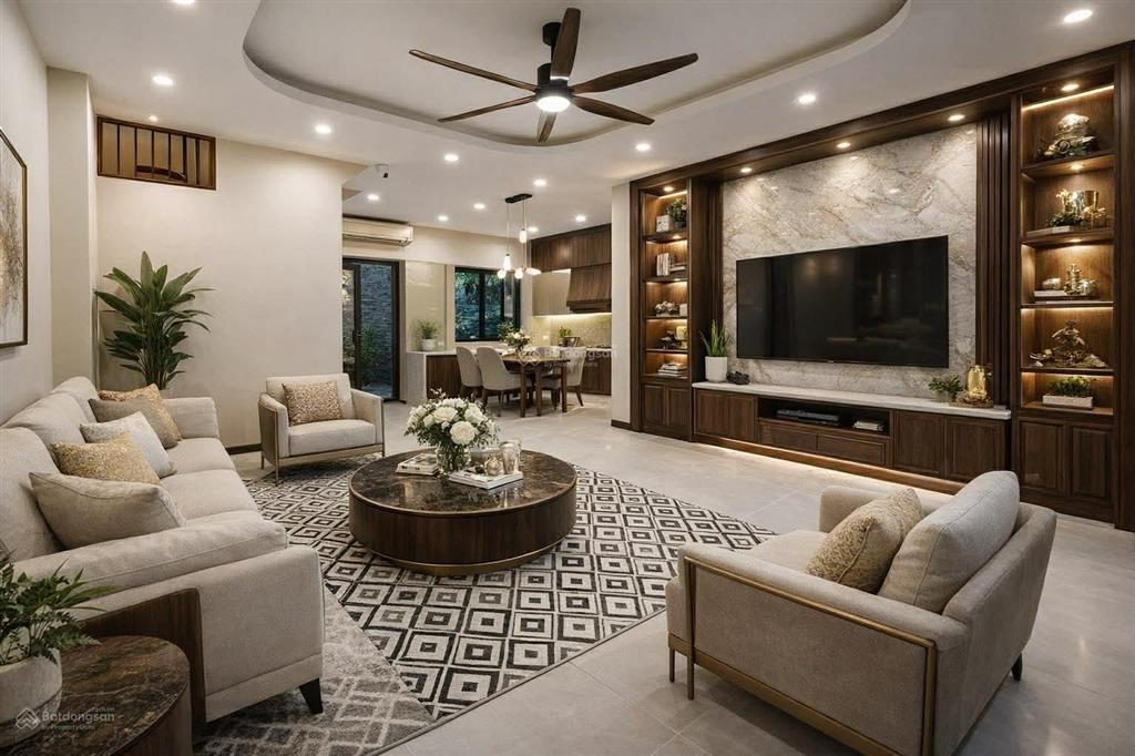 Nhà cực đẹp cực chill trung tâm văn quán  3 mặt thoáng  giếng trời . dt 60m, 4 tầng 12 tỷ hơn