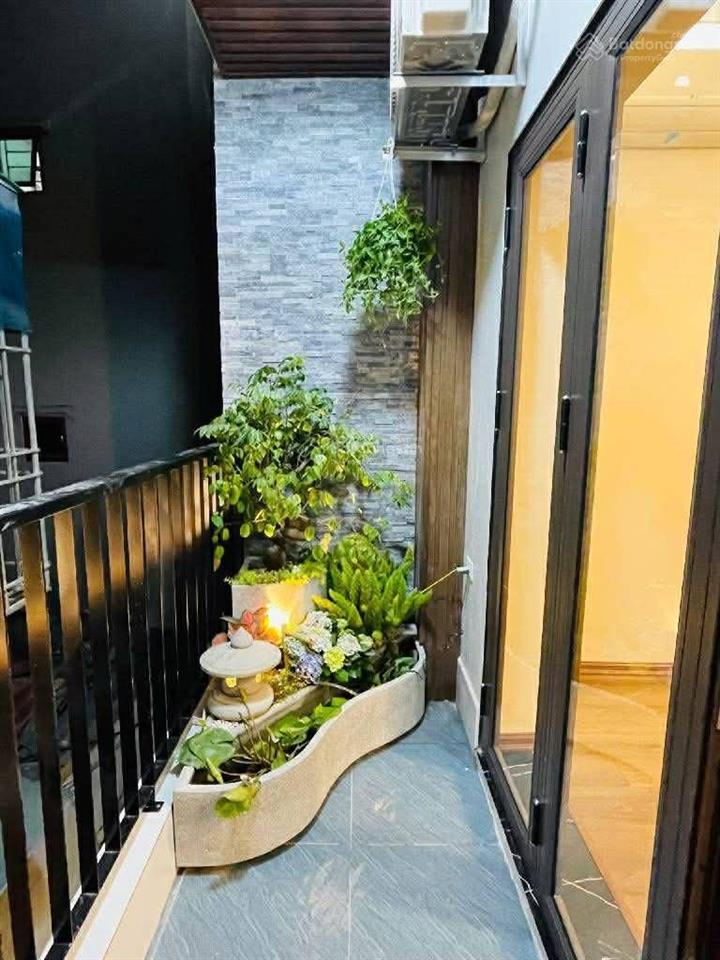 Nhà cực đẹp cực chill trung tâm văn quán  3 mặt thoáng  giếng trời . dt 60m, 4 tầng 12 tỷ hơn