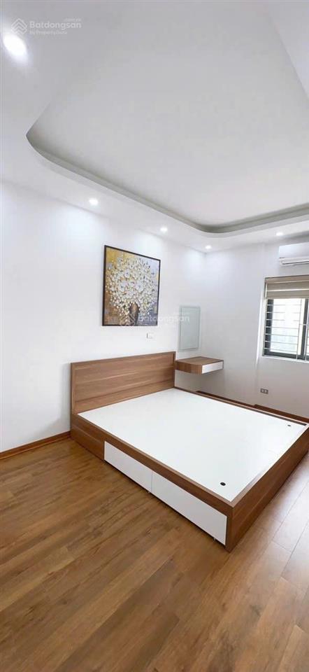 Cho thuê căn hộ 03pn chung cư 173 xuân thủy  cầu giấy. full nội thất. vào luôn. giá 16tr/tháng