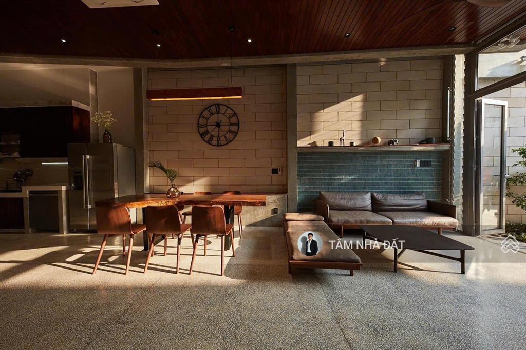 Kiến trúc sư bán nhà đang ở + cách 3 căn ra đs 27 + trệt 3 lầu (5,7x20m) gara xe hơi 4pn 5tolet