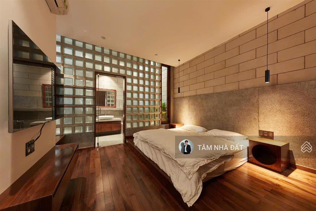 Kiến trúc sư bán nhà đang ở + cách 3 căn ra đs 27 + trệt 3 lầu (5,7x20m) gara xe hơi 4pn 5tolet